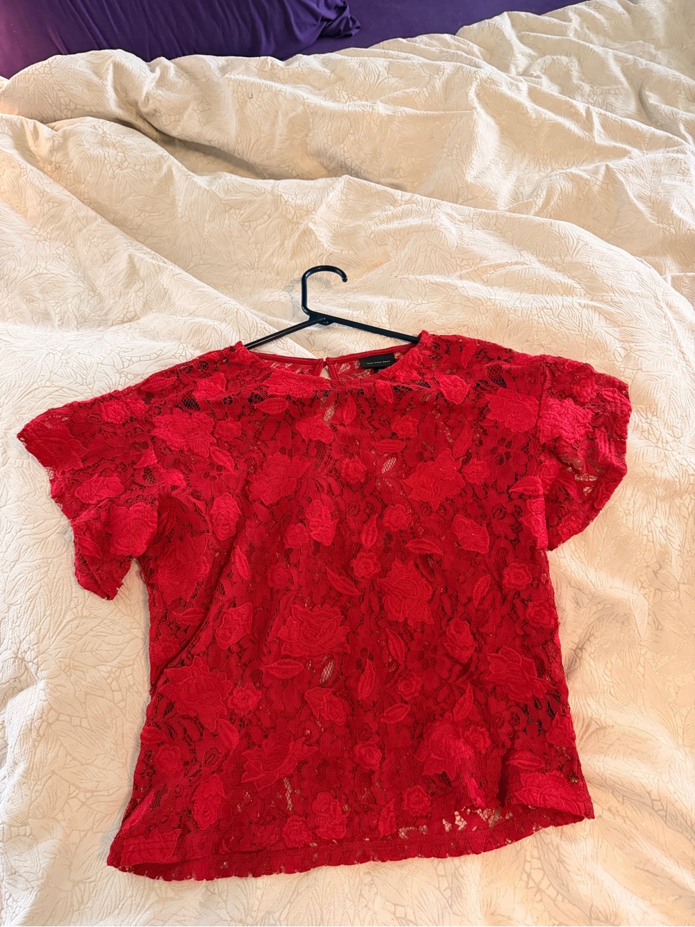 Who What Wear Red Floral Lace Short-Sleeve Top